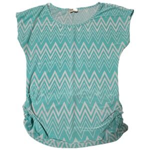 Free Kisses Women's Size L Top Blue White‎ Chevron Cap Sleeve (F)